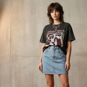 VINTAGE 80s Jordache Denim Mini Skirt | High Waisted Light Wash | Size 7/8